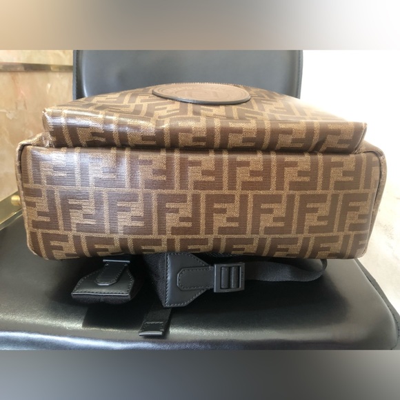 ❌SOLD❌Fendi backpack - Picture 10 of 16